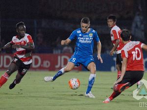 Persib Tunduk di Markas Madura United