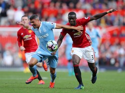 Demi Makin Solidnya Lini Pertahanan MU, Bailly Genjot Kemampuan Bahasa Inggris