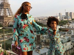 Cute! Beyonce dan Blue Ivy Kedapatan Belanja Paskah di Supermarket
