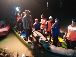 Jenazah 7 Santri Korban Perahu Tenggelam di Bengawan Solo Berhasil Ditemukan