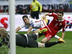 Trigol Lewandowski Bantu Polandia Atasi Denmark