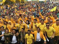 Tradisi Baru Golkar: Lantik Pengurus di Kampung Nelayan