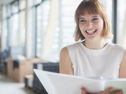 Kalender Jawa Minggu Legi 8 Juni 2025: Pandai Sembunyikan Perasaan