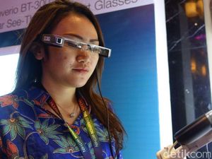 Google Glass Mandek, Moverio Jalan Terus Google Glass Mandek, Moverio Jalan Terus