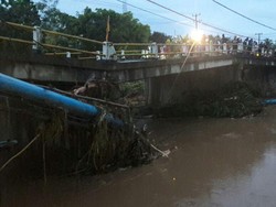 Basarnas: Dua Orang Meninggal Akibat Longsor di Pangandaran