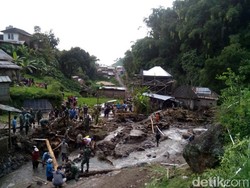 Hujan 8 Jam, Dua Desa di Magetan Diterjang Banjir Bandang