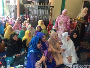 Sylviana ke Ibu-ibu Buaran: Perempuan Jangan Takut Berkompetisi
