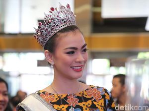 Sama-sama Masih Harus Kerja, Kezia Warouw dan Suami Saling Khawatir