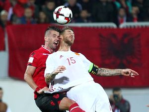 Cedera, Ramos Diprediksi Bakal Absen Sebulan