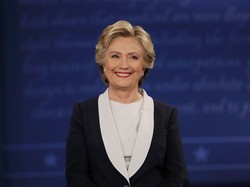 Terungkap! Pejabat Deplu AS Menekan FBI Terkait Email Hillary Clinton