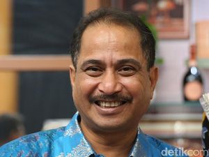 Menteri Pariwisata dan Kampung Halamannya