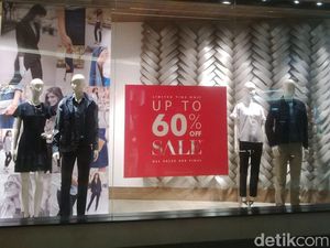 Banana Republic Diskon Hingga 60% di Pondok Indah Mall