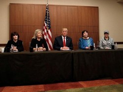 Trump Temui 4 Wanita yang Mengklaim Jadi Korban Pelecehan Seks Bill Clinton