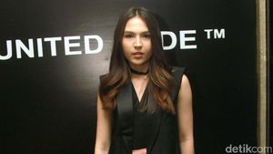 Cantiknya Olivia Jensen dalam Busana Serba Hitam