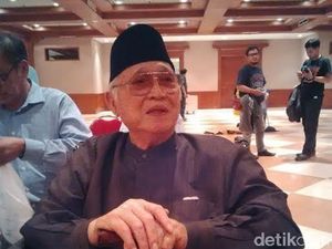 Maulwi Saelan dan Impian yang Dibawa Mati Maulwi Saelan dan Impian yang Dibawa Mati