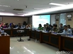 Rapat di DPD, Menperin Ditanya Soal Harga Gas Industri yang Masih Tinggi