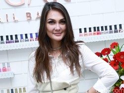 Luna Maya Pilih Fokus Berbisnis Walau Masih Laris Jadi Aktris