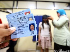 Cerita Dirjen Dukcapil Dibohongi Saat Sidak Blangko E-KTP