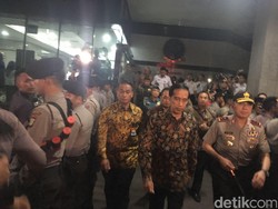 Polisi Tangkap Tangan Pungli Perizinan, Jokowi Datang Langsung ke Kemenhub