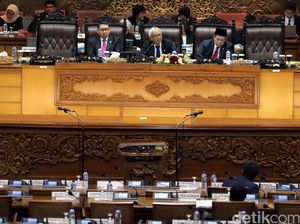 Perppu Kebiri Disahkan DPR