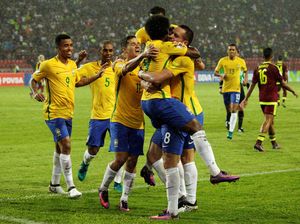 Diwarnai Insiden Mati Lampu, Brasil Menang 2-0 di Markas Venezuela