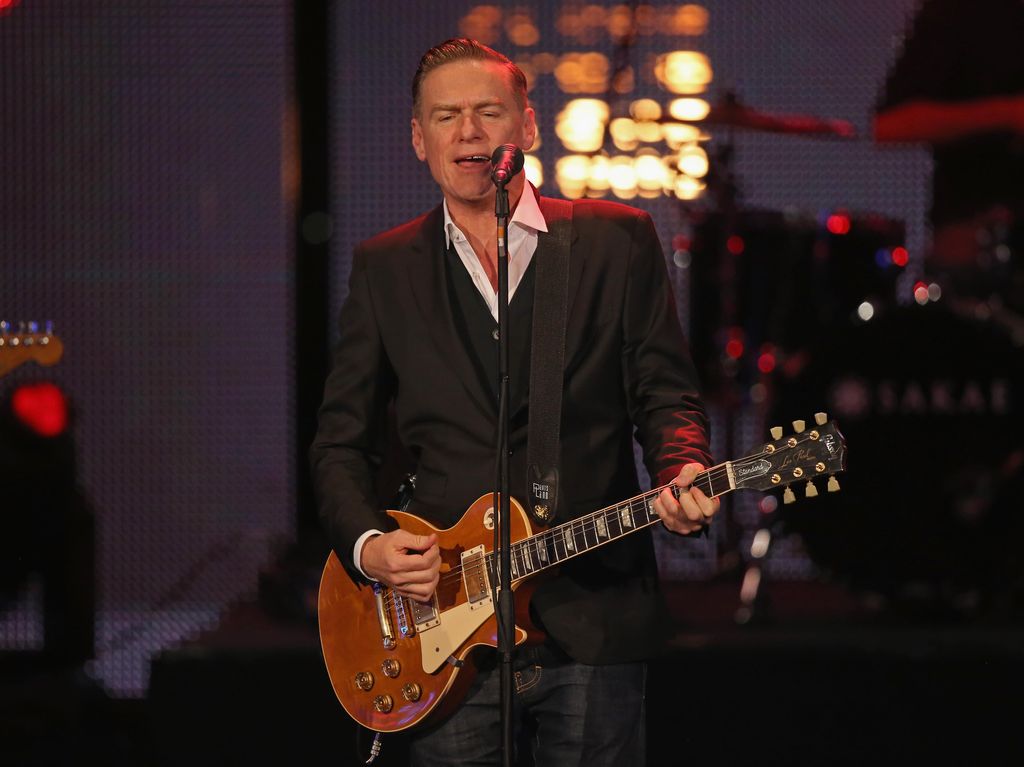 Dikecam Gegara Cuitan Bernada Rasis soal Corona, Bryan Adams Minta Maaf Dikecam Gegara Cuitan Bernada Rasis soal Corona, Bryan Adams Minta Maaf