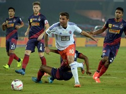 Adrian Mutu Tapaki Karier sebagai Pelatih