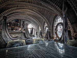 Bar Paling Greget di Swiss, Dekorasinya Tulang!