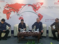 Hadapi Persaingan Ekspor, RI Punya Peluang di Produk Halal