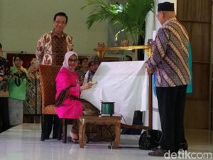 Mufidah Kalla Buka Jogja International Batik Biennale