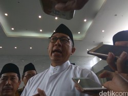 Menag Imbau Massa yang Demo di Balai Kota Jangan Anarkis
