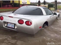 Chevy Corvette Korban Badai Matthew