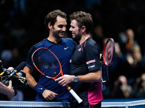 Tahun Depan Wawrinka Ingin Lihat Federer Beraksi Lagi Tanpa Diganggu Cedera