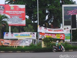 Sulitnya Menertibkan Baliho yang Salahi Aturan Kampanye di Banten