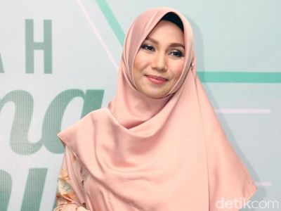 Tanpa Suami, Puput Melati Tetap Happy