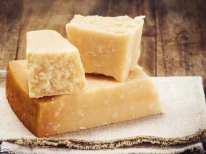 Keju Parmesan Bukan Produk Vegetarian, Ini Penjelasannya Keju Parmesan Bukan Produk Vegetarian, Ini Penjelasannya