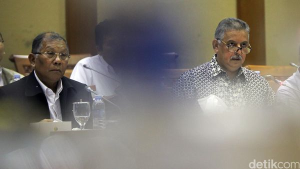 DPR dan PLN Bahas RUPTL Program 35.000 MW