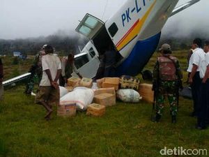 Penampakan Pesawat Caravan yang Terjungkal di Bandara Ilaga karena Masalah Rem