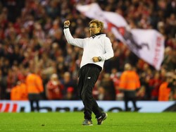 Klopp Mau Anfield Terus Ciptakan Atmosfer yang Meneror