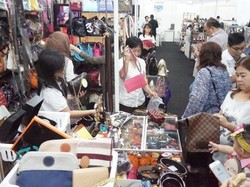 Pengunjung Bazar Barang Branded di Jakarta Naik 10% Tiap Tahunnya