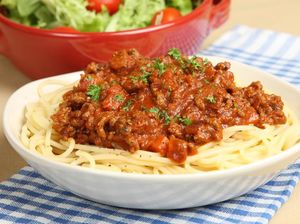 Resep Spaghetti Bolognese untuk si Kecil ala Thalita Latief