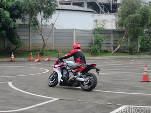 Pentingnya Perlengkapan Bersepeda Motor