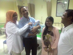 Anies Izinkan Nama Baswedan Dipakai untuk Nama Bayi Relawannya