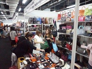 Irresistible Bazaar Diserbu Pengunjung, Tas Kate Spade Mulai dari Rp 1,5 Juta