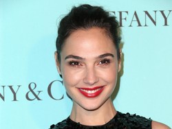 Punya Payudara Kecil, Gal Gadot Dianggap Tak Pantas Jadi Wonder Woman