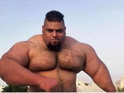 Punya Otot Besar, Pria Ini Anggap Dirinya Mirip Hulk