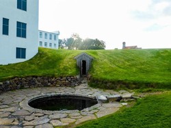 Pemandian Air Panas 1.000 Tahun di Islandia, Seperti Apa?