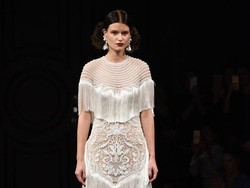 7 Gaun Pengantin Karya Desainer Dunia Ini Akan Buat Anda Jadi Pusat Perhatian