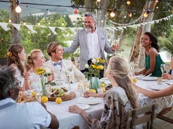 Yang Perlu Diketahui Saat Membentuk Panitia untuk Pesta Pernikahan