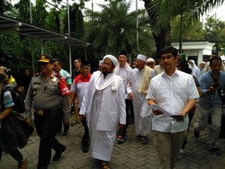 Perwakilan Massa Pendemo Ahok Diterima di Kantor Bareskrim KKP